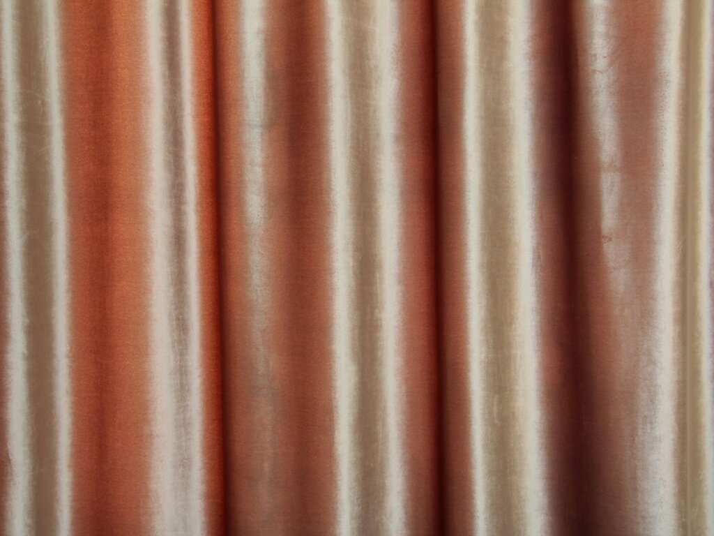 Effective Approaches for Cleaning Velvet and Velour Drapes